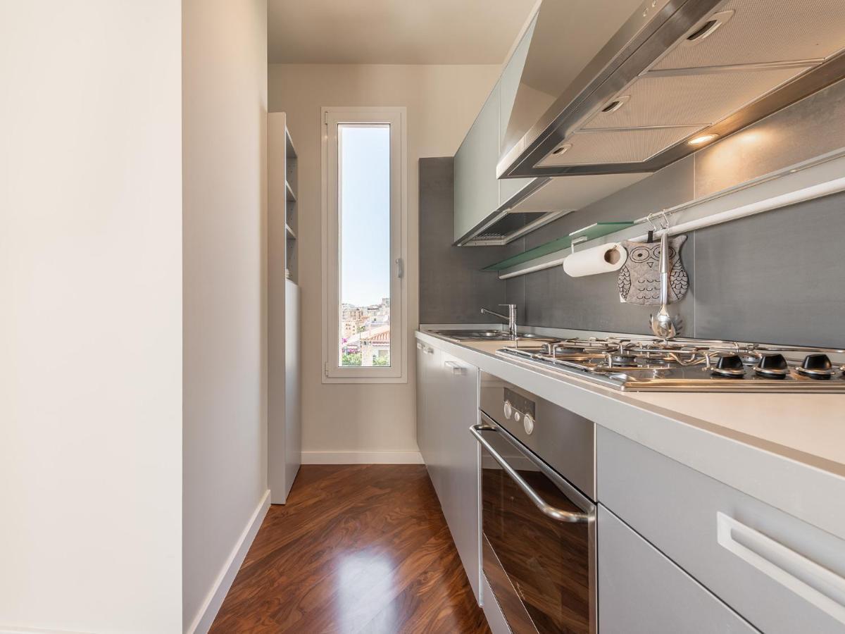 Penthouse Center